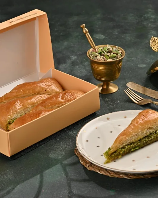 Fıstıklı Havuç Dilimi Baklava